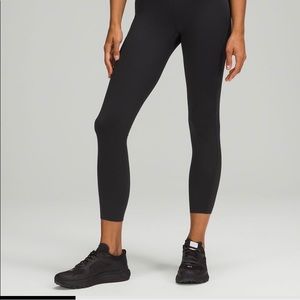 NEVER WORN Base Pace HR High Rise Tight 25” Size 8